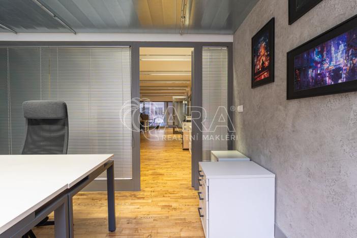 Prodej kanceláře, Praha - Žižkov, Prokopova, 347 m2