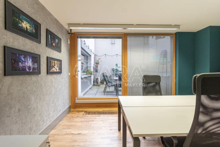 Prodej kanceláře, Praha - Žižkov, Prokopova, 347 m2