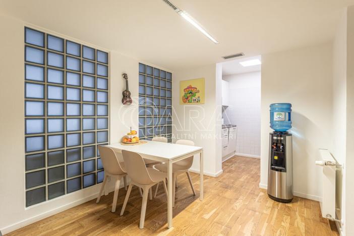 Prodej kanceláře, Praha - Žižkov, Prokopova, 347 m2