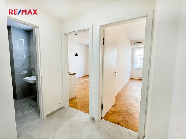 Pronájem bytu 2+kk, Praha - Vinohrady, Záhřebská, 49 m2