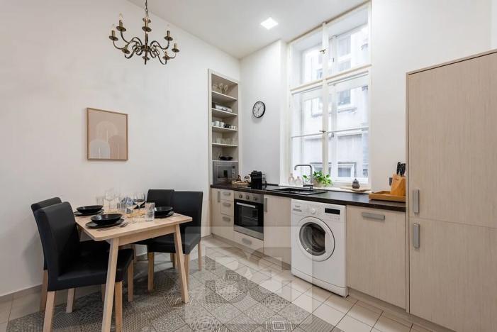 Prodej bytu 2+1, Praha - Nové Město, Ve Smečkách, 66 m2