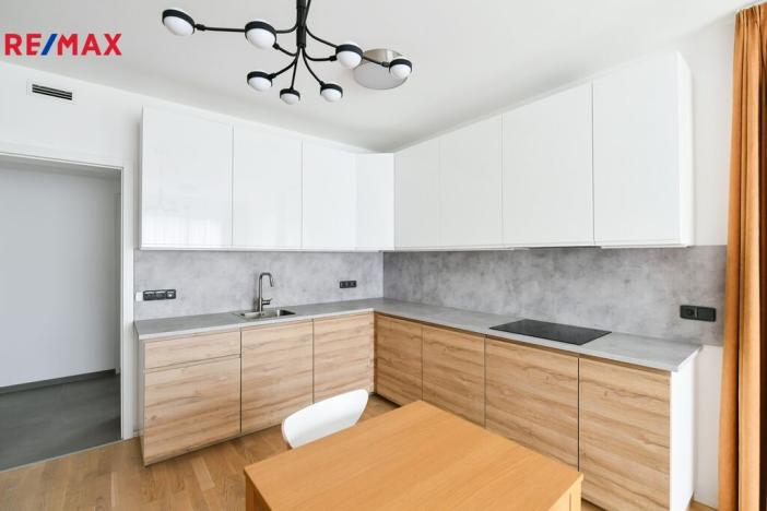 Pronájem bytu 2+kk, Praha - Vinohrady, Perucká, 45 m2