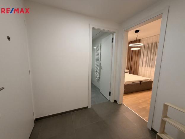 Pronájem bytu 2+kk, Praha - Vinohrady, Perucká, 45 m2
