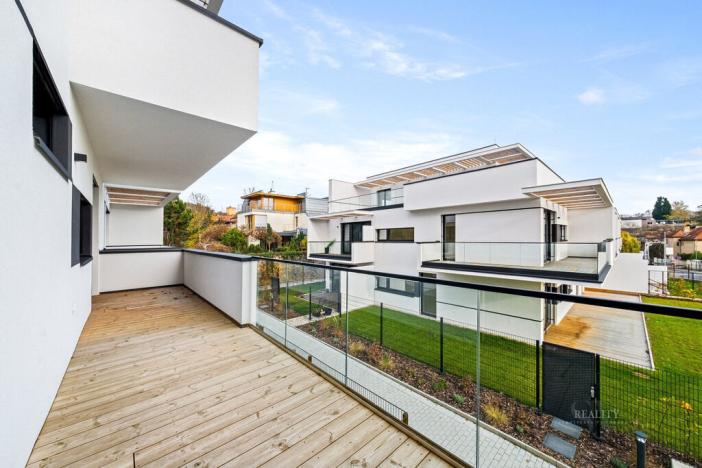 Pronájem bytu 2+kk, Praha - Troja, Pod Hrachovkou, 45 m2