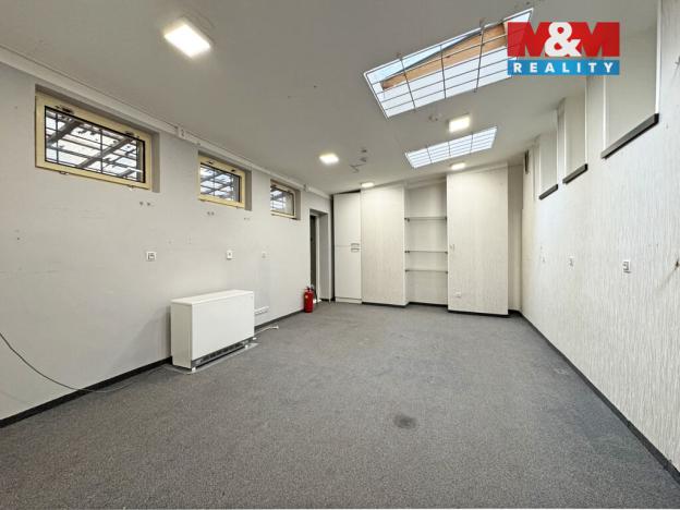 Pronájem obchodního prostoru, Karlovy Vary, Moskevská, 70 m2