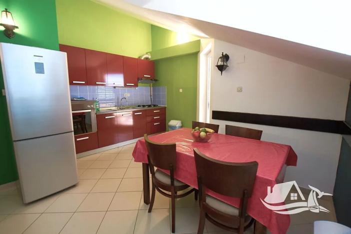 Prodej vícegeneračního domu, Vodice, Chorvatsko, 1230 m2