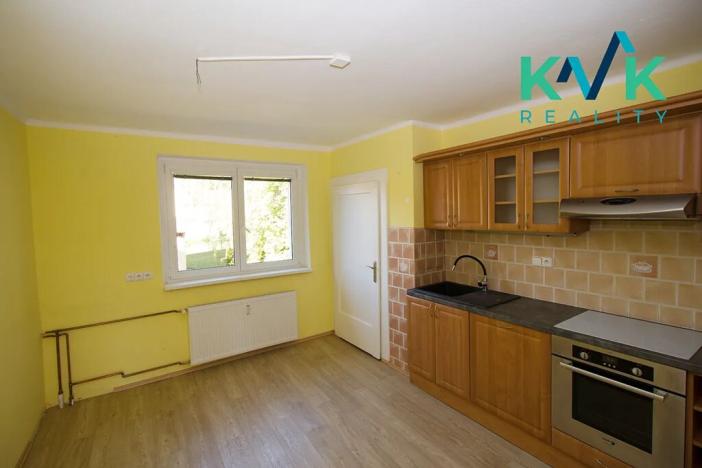 Prodej bytu 4+1, Ostrov, Lipová, 125 m2