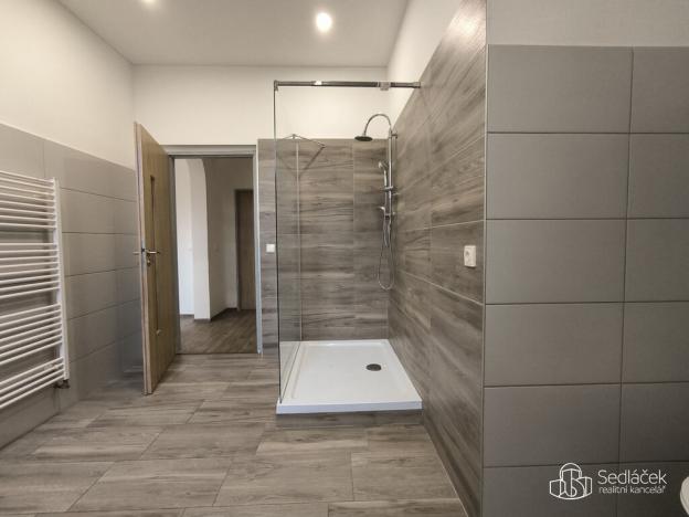 Pronájem bytu 3+1, Sokolov, Nádražní, 100 m2