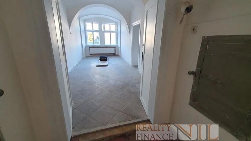 Pronájem bytu 2+kk, Plzeň, náměstí Republiky, 62 m2