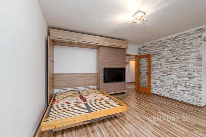 Pronájem atypického bytu, Starý Plzenec, Máchova, 60 m2