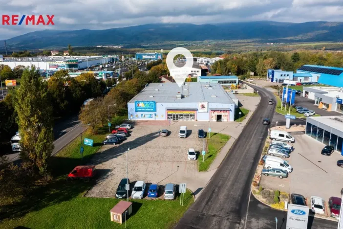 Pronájem obchodního prostoru, Ústí nad Labem - Všebořice, Podhoří, 1210 m2