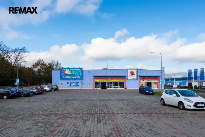 Pronájem obchodního prostoru, Ústí nad Labem - Všebořice, Podhoří, 1210 m2