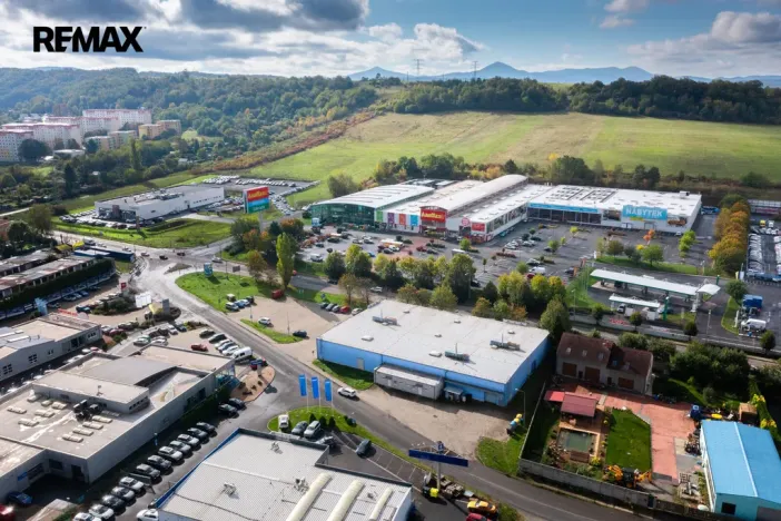 Pronájem obchodního prostoru, Ústí nad Labem - Všebořice, Podhoří, 1210 m2