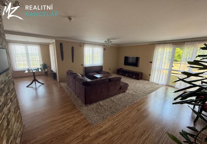 Prodej obchodního prostoru, Mrsklesy, 437 m2