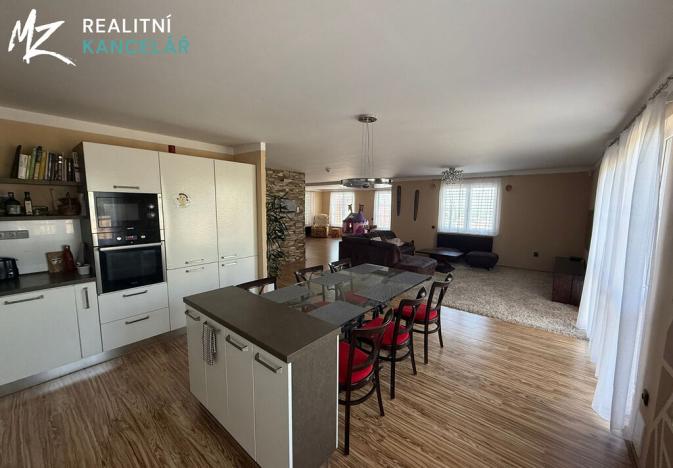 Prodej obchodního prostoru, Mrsklesy, 437 m2