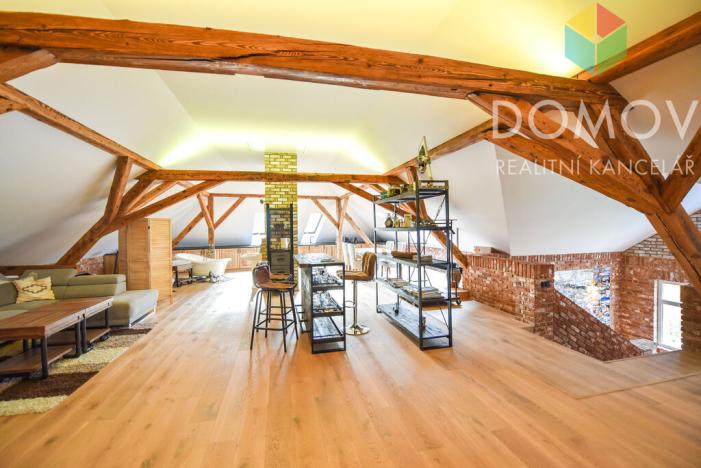 Pronájem atypického bytu, Beroun, Lidická, 200 m2