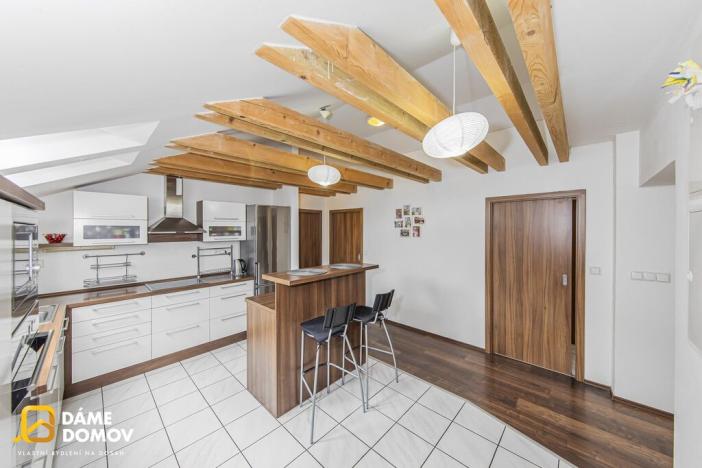 Prodej rodinného domu, Lukoveček, Sýkoří, 581 m2