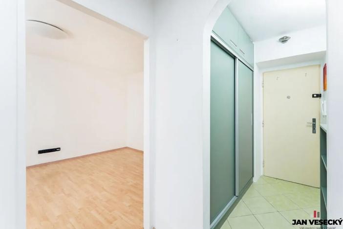 Pronájem bytu 1+1, Praha - Čakovice, Otavská, 29 m2