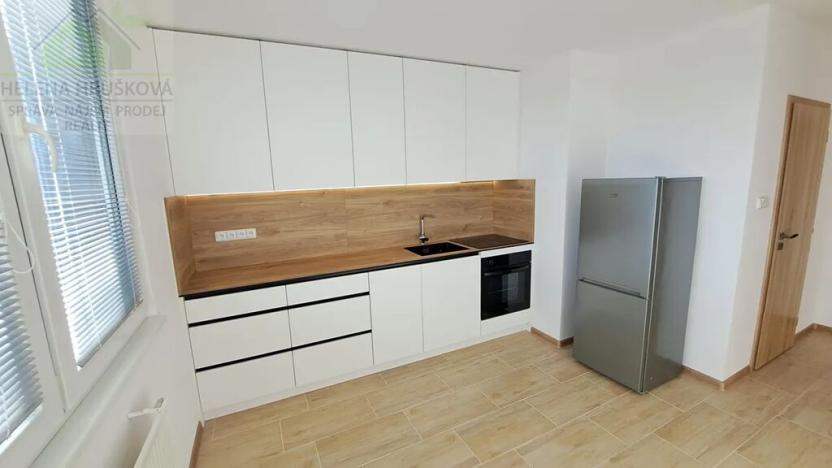 Pronájem bytu 1+1, Ostrava, Varenská, 35 m2