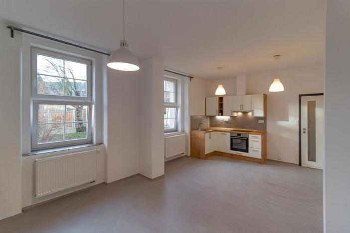 Pronájem bytu 1+kk, Sušice - Sušice II, Hrádecká, 34 m2