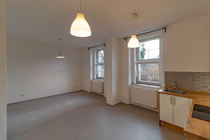 Pronájem bytu 1+kk, Sušice - Sušice II, Hrádecká, 34 m2