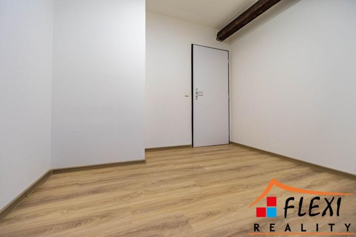 Pronájem bytu 1+1, Opava - Předměstí, Těšínská, 41 m2