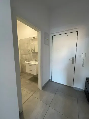 Prodej bytu 1+kk, Náchod, Na Letné, 42 m2