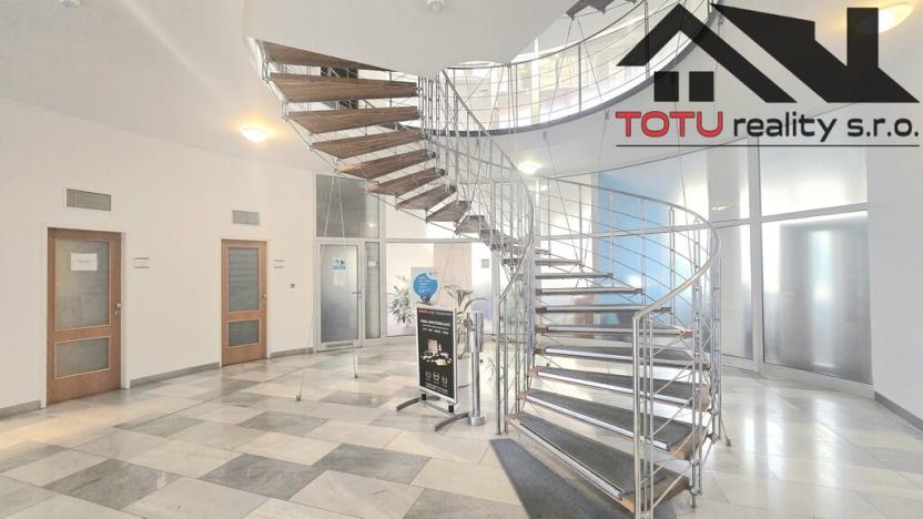 Pronájem kanceláře, Chrudim, Palackého třída, 67 m2