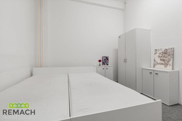Pronájem ubytování, Uherské Hradiště, náměstí Republiky, 92 m2