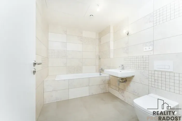 Prodej bytu 4+kk, Praha, Zimova, 84 m2