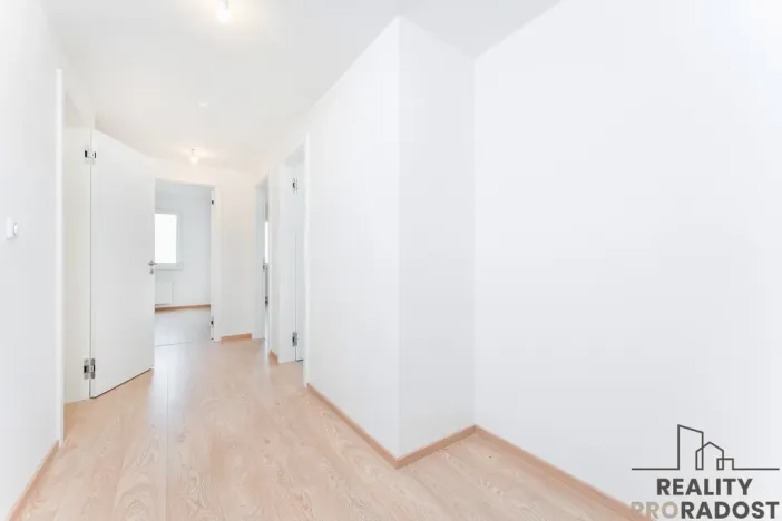 Prodej bytu 4+kk, Praha, Zimova, 89 m2
