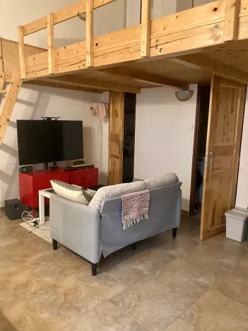 Pronájem bytu 1+1, Praha - Košíře, Vrchlického, 35 m2