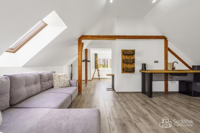 Prodej apartmánu, Krajková, 250 m2