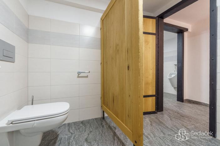 Prodej apartmánu, Krajková, 250 m2