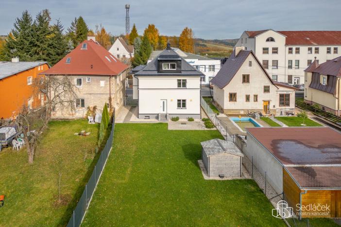 Prodej apartmánu, Krajková, 250 m2