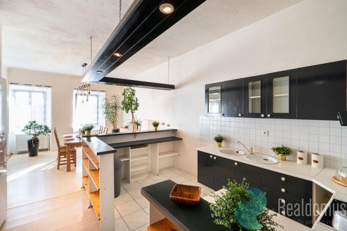 Prodej vícegeneračního domu, Trhové Sviny, Žižkovo náměstí, 340 m2