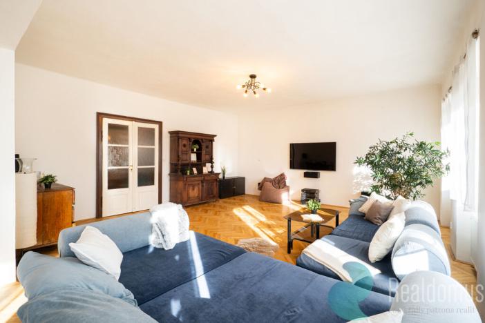 Prodej vícegeneračního domu, Trhové Sviny, Žižkovo náměstí, 340 m2