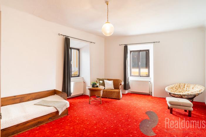 Prodej vícegeneračního domu, Trhové Sviny, Žižkovo náměstí, 340 m2