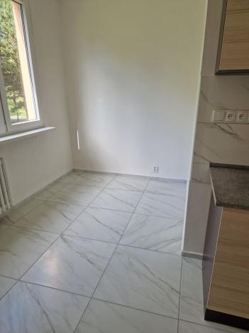 Pronájem bytu 2+1, Děčín - Děčín VI-Letná, U Tvrze, 70 m2