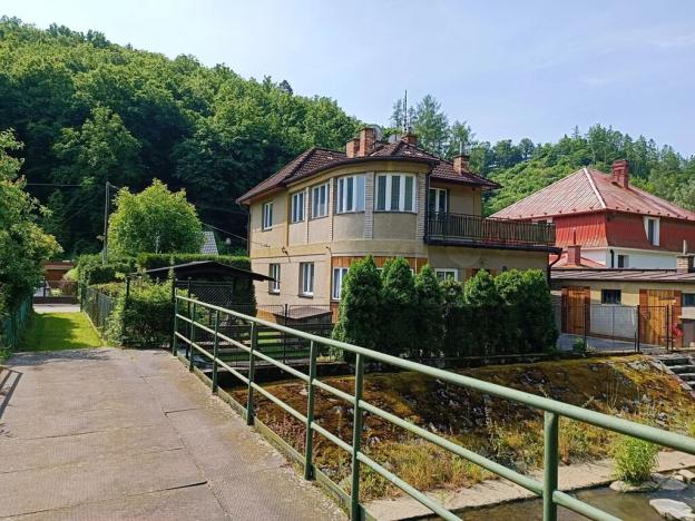 Prodej rodinného domu, Měchenice, M. J. Hurta, 230 m2