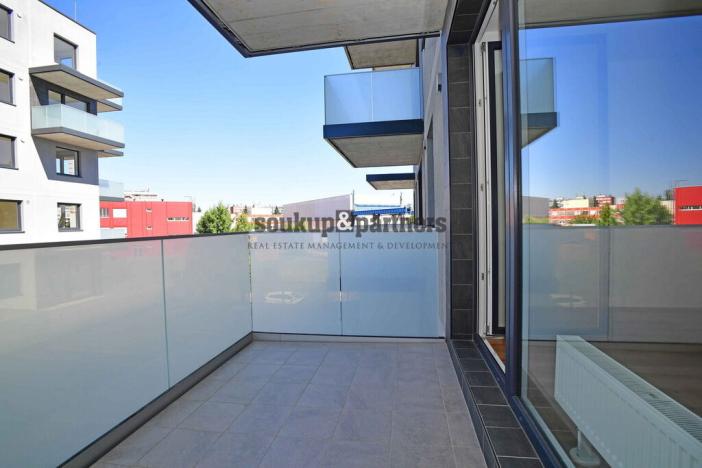 Prodej bytu 1+kk, Praha, Návarovská, 34 m2