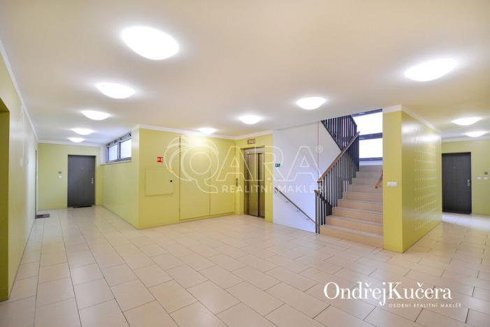 Pronájem bytu 2+kk, Praha - Vinohrady, Korunní, 69 m2