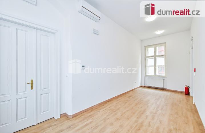 Pronájem kanceláře, Praha - Nové Město, Národní, 113 m2