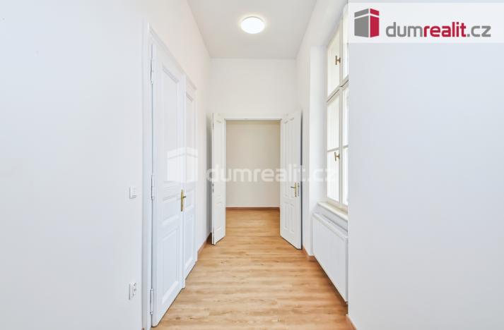 Pronájem kanceláře, Praha - Nové Město, Národní, 113 m2