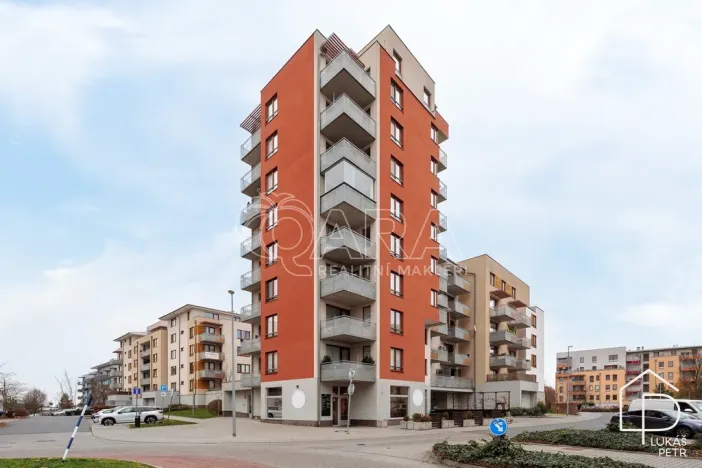 Pronájem restaurace, Praha - Čakovice, Theinova, 187 m2