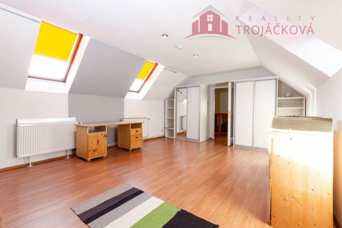 Prodej rodinného domu, Rožnov pod Radhoštěm, 260 m2