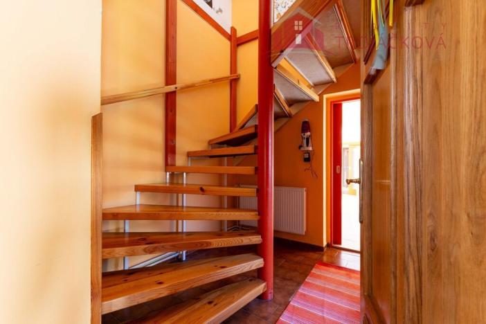 Prodej rodinného domu, Rožnov pod Radhoštěm, 260 m2