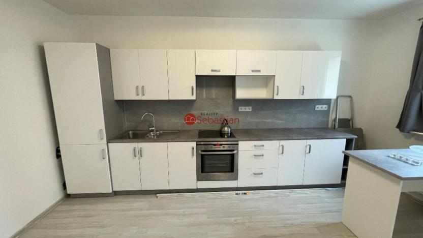 Pronájem bytu 3+1, Děčín, Čsl. partyzánů, 75 m2