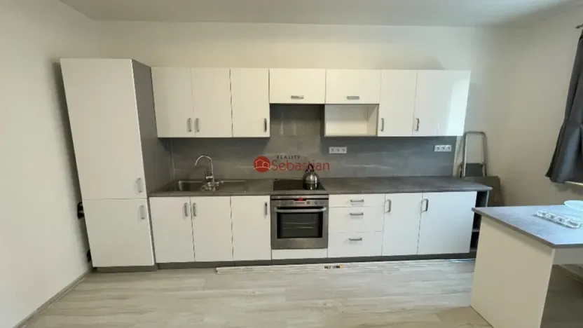 Pronájem bytu 3+1, Děčín, Čsl. partyzánů, 75 m2