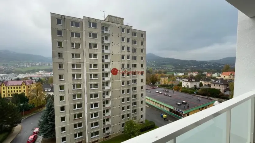 Pronájem bytu 3+1, Děčín, Čsl. partyzánů, 75 m2
